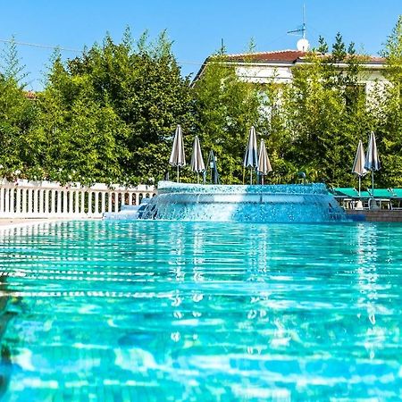 Hotel Smeraldo لاتيزي المظهر الخارجي الصورة